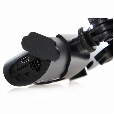 บันทึกภาพได้พร้อมกันสองเลนส์   +กล้องหลังบันทึกเหตุการณ์ในรถ   +รองรับ SD MICRO ได้สูงสุด 32 GB   +เป็น GPS TRACKER รับสัญญาณดาวเทียม ระบุตำแหน่งเป็นแผนที่   +บันทึกไว้ใน SD MICRO สามารถดูภาพย้อนหลังแสดงวันเวลาพร้อมแผนที่ GoogleMaps ในระหว่างวันว่าไปไหนมา