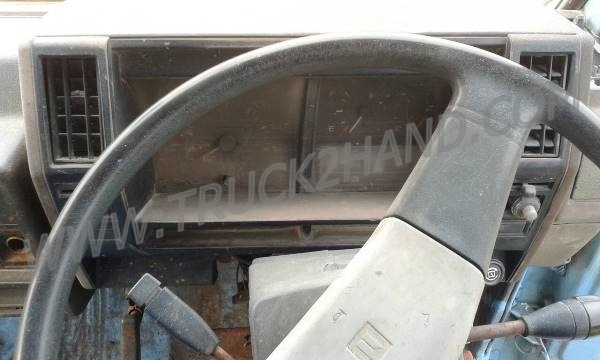 รถบรรทุก 6 ล้อ ISUZU ELF250  88 แรงม้า