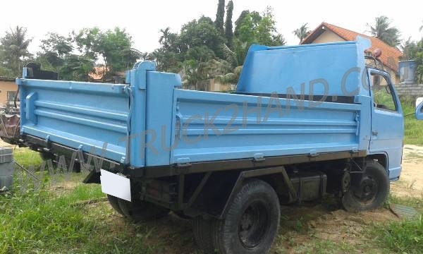 รถบรรทุก 6 ล้อ ISUZU ELF250  88 แรงม้า