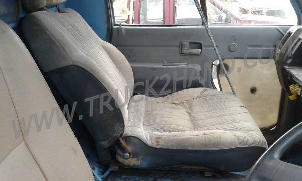 รถบรรทุก 6 ล้อ ISUZU ELF250  88 แรงม้า
