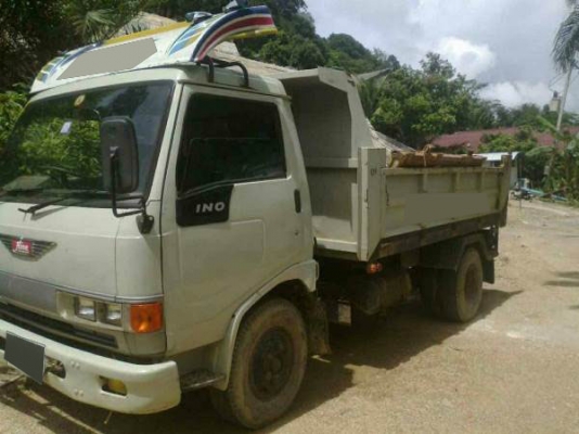 รถบรรทุก 6 ล้อ HINO สภาพพร้อมใช้งาน