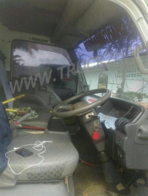 ISUZU 6 ล้อ ELF สภาพพร้อมใช้งาน