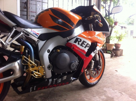 ขาย HONDA CBR1000RR REPSOL ปี2007 สภาพสวยมาก อินวอย์ สพม ขาย HONDA CBR1000RR REPSOL ปี2007 สภาพสวยมาก อินวอย์ สพม