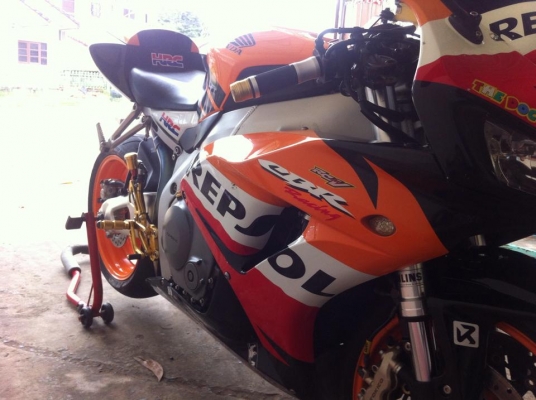 ขาย HONDA CBR1000RR REPSOL ปี2007 สภาพสวยมาก อินวอย์ สพม ขาย HONDA CBR1000RR REPSOL ปี2007 สภาพสวยมาก อินวอย์ สพม