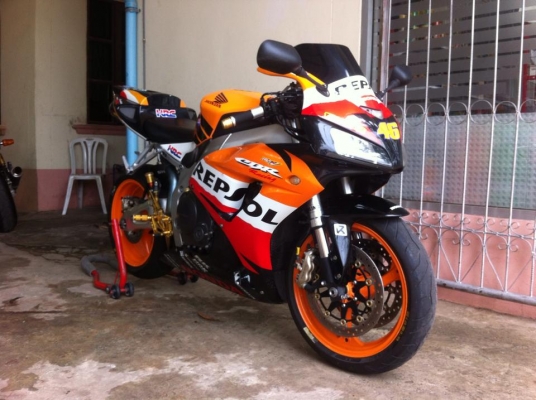 ขาย HONDA CBR1000RR REPSOL ปี2007 สภาพสวยมาก อินวอย์ สพม ขาย HONDA CBR1000RR REPSOL ปี2007 สภาพสวยมาก อินวอย์ สพม