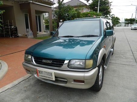 ปี99 อีซูซุ 4x4 แอ็ดเวนเจอร์ 5ประตู สวย ปี99 อีซูซุ 4x4 แอ็ดเวนเจอร์ 5ประตู สวย
