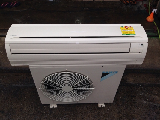 **** ขายแอร์ DAIKIN 18000 BTU สภาพสวย ****