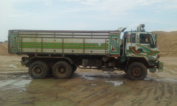 ขายสิบล้ออีชุสุ ร็อก210 FXZ13NYเปลี่ยนเครื่องเป็นp11 320 แรง ลงเล่มแล้วคับหายห่วง เครื่องดีมากๆ คัชชีสวยไม่บวม ไม่ดามเกียรอิตัลมีระบบลากพ่วงราคาต่อรองไดัคับ 850000  ราคาน่าซื้อทะเบียนเต็มพร้อมโอนคับ