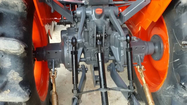 ปัญญาแทรคเตอร์มาแล้ว...จัดมาให้ครับ คูโบต้า L3408 ตัวเปล่า จัดส่ง อ.แม่ทา จ.ลำพูน