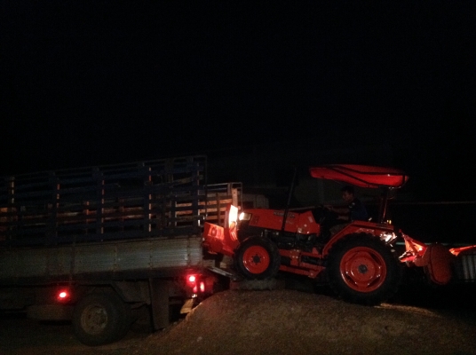 ปัญญาแทรคเตอร์มาแล้ว...จัดมาให้ครับ คูโบต้า L3408 ตัวเปล่า จัดส่ง อ.แม่ทา จ.ลำพูน