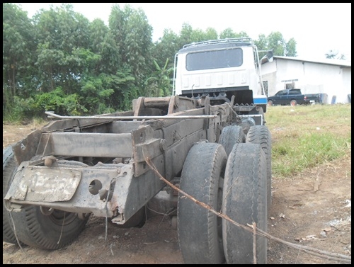 สิบล้อ KT  725