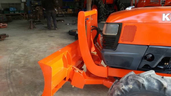 ปัญญาแทรคเตอร์มาแล้ว...จัดมาให้ครับ คูโบต้า L3408 ตัวเปล่า ( ใบมีดใหม่เพิ่ม 37,000) จัดส่งอ.ลานสักจ. อุทัยธานี