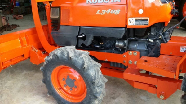 ปัญญาแทรคเตอร์มาแล้ว...จัดมาให้ครับ คูโบต้า L3408 ตัวเปล่า ( ใบมีดใหม่เพิ่ม 37,000) จัดส่งอ.ลานสักจ. อุทัยธานี
