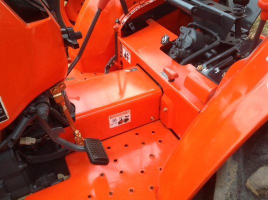 ปัญญาแทรคเตอร์มาแล้ว...จัดมาให้ครับ คูโบต้า L3408 ตัวเปล่า ( ใบมีดใหม่เพิ่ม 37,000) จัดส่งอ.ลานสักจ. อุทัยธานี