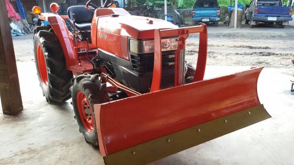 ปัญญาแทรคเตอร์มาแล้ว...จัดมาให้ครับ คูโบต้า L3408 ตัวเปล่า ( ใบมีดใหม่เพิ่ม 37,000) จัดส่งอ.ลานสักจ. อุทัยธานี