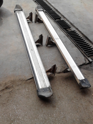 บันไดข้างรถกระบะ พร้อมอุปกรณ์ จับ ยึด ซ้าย-ขวา 1 คู่ ครบชุด TEL.081-427-3941 บันไดข้างรถกระบะ พร้อมอุปกรณ์ จับ ยึด ซ้าย-ขวา 1 คู่ ครบชุด TEL.081-427-3941