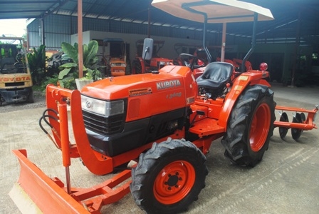ขายรถไถ Kubota L 3408 (4WD) พร้อมมีดดันหน้าและผานพรวน สภาพพร้อมใช้งานครับ