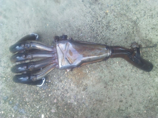 ขายคอท่อ Yamaha FZR250