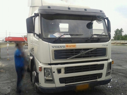 รถ VOLVO 10 ล้อ หัวลาก 380 แรงม้า. ปี 47 ( มีขาย 4 คัน. ) สนใจติดต่อ 081 - 6079515 รถ VOLVO 10 ล้อ หัวลาก 380 แรงม้า. ปี 47 ( มีขาย 4 คัน. ) สนใจติดต่อ 081 - 6079515