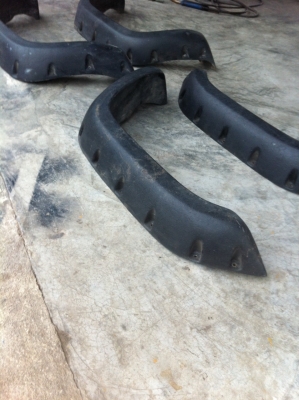 ขายโปงใส่ไมตี๋ 4x4 หล่อๆ ไม่มีแตก