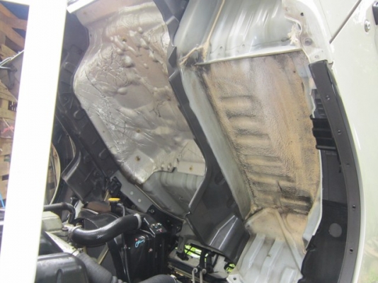 ขายหกล้อเมก้า  150  ยาว 5.60  ม.  วิ่ง 8 หมื่นกว่าๆแท้มี Bookservice เช็กได้ครับ รถสวยกิ๊บ  สภาพป้ายแดง