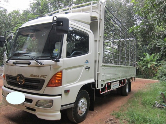 ขายหกล้อเมก้า  150  ยาว 5.60  ม.  วิ่ง 8 หมื่นกว่าๆแท้มี Bookservice เช็กได้ครับ รถสวยกิ๊บ  สภาพป้ายแดง