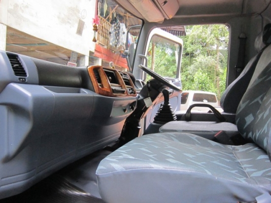 ขายหกล้อเมก้า  150  ยาว 5.60  ม.  วิ่ง 8 หมื่นกว่าๆแท้มี Bookservice เช็กได้ครับ รถสวยกิ๊บ  สภาพป้ายแดง