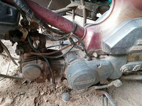 ขาย honda คัสต้อม 90 cc เล่มพร้อมโอน ขาย honda คัสต้อม 90 cc เล่มพร้อมโอน