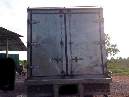 ขายรถ6ล้อ ตู่เปียก HINO FC4J เครื่อง 145 แรงม้า ตู่ยาว 5.50 เมตร สนใจโทร 081-9701072
