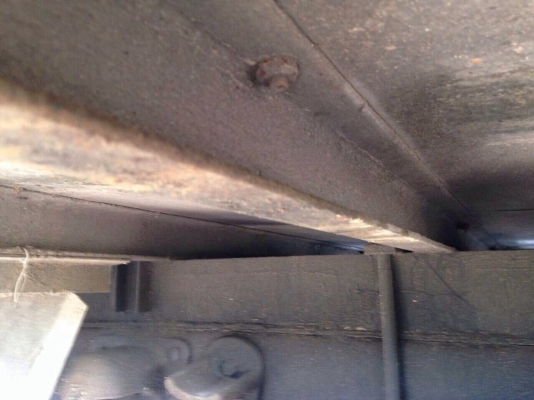 ขายรถ6ล้อ ตู่เปียก HINO FC4J เครื่อง 145 แรงม้า ตู่ยาว 5.50 เมตร สนใจโทร 081-9701072