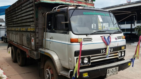 ขาย10ล้อ1เพลาวิ่งร่อง อีซูซู JCM 170 6BF1เครื่องดี แชชซีสวย เอกสารพร้อมโอน จัดไฟแนนซ์ได้ สภาพพร้อมใช้งาน ขาย10ล้อ1เพลาวิ่งร่อง อีซูซู JCM 170 6BF1เครื่องดี แชชซีสวย เอกสารพร้อมโอน จัดไฟแนนซ์ได้ สภาพพร้อมใช้งาน