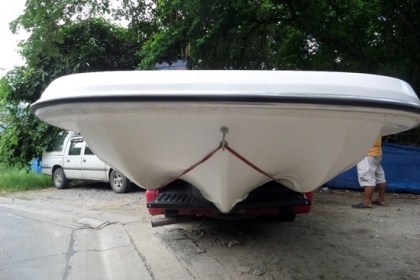 .เรือไฟเบอร์ 3 ลอน 13 ฟุต หล่อใหม่ ขนาด กว้าง 150 ซม. ยาว 13 ฟุต  สูง 40 ซม. ราคา 25,500