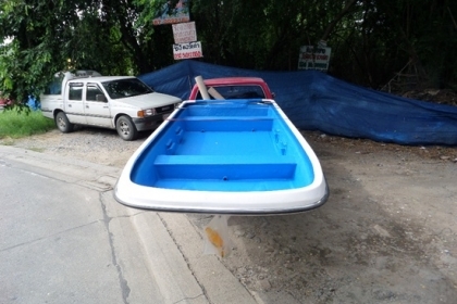 .เรือไฟเบอร์ 3 ลอน 13 ฟุต หล่อใหม่ ขนาด กว้าง 150 ซม. ยาว 13 ฟุต  สูง 40 ซม. ราคา 25,500