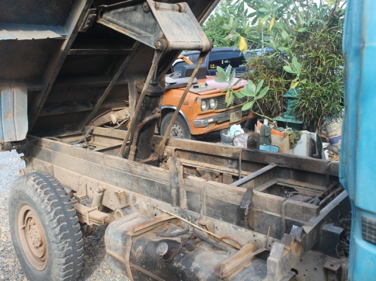 โตโยต้าไดน่า หนุ่มทางหลวงBU20เครื่องดีแซสซีสวยเลยครับดัมพ์ได้