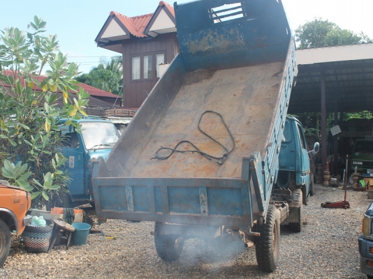 โตโยต้าไดน่า หนุ่มทางหลวงBU20เครื่องดีแซสซีสวยเลยครับดัมพ์ได้