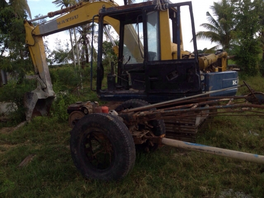 ขายรถแบคโฮ KOMATSU 60-5 สภาพดี พร้อมใช้งาน สนใจโทร 081-9701072 ขายรถแบคโฮ KOMATSU 60-5 สภาพดี พร้อมใช้งาน สนใจโทร 081-9701072
