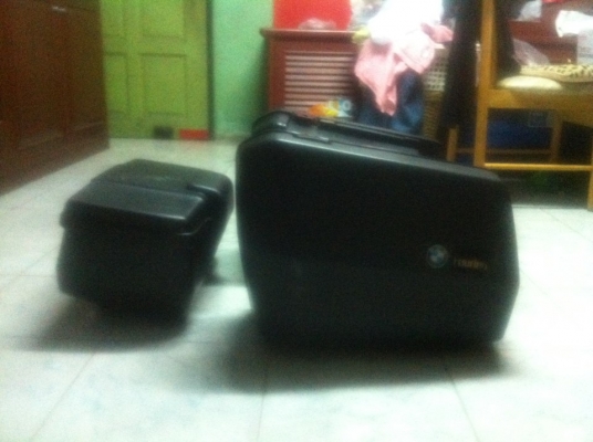 ขายกระเป๋าเดินทาง bmw 3 ใบครบ ราคา 19500