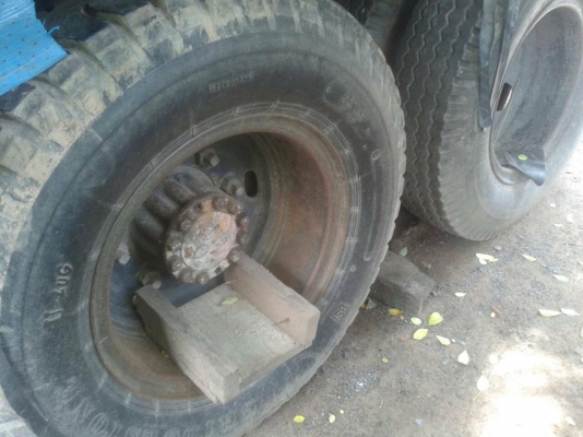 255,000 บ.ต่อรอง**ขาย10ล้อหัวยาวเพลาเดียวไม่ดั้ม ISUZU TX วางเครื่อง6BG1-175HP ส้มๆ ยอดนิยม(ลงเล่ม) เครื่อง แน่นๆ แห้งๆ แรง ยอดประหยัด เกียร์ดีไม่หลุด ช่วงล่าง เพลาเดียว200 คัสซีสวยเดิม ไม่ปะไม่ดาม มีบวมซับในบ้าง กระบะพื้นไม้คอกไม้สภาพสวยไม่ผุ พื้นสวยคอกส