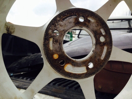 ขายเศษล้อแท้ P1 ขอบ 16 กว้าง 7 ครึ่ง