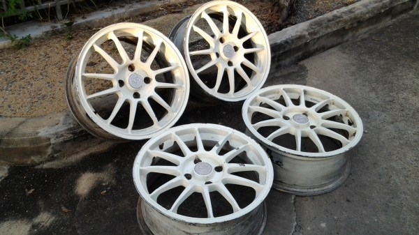 ขายแม็กขอบ17" superlight 4รู114 ไม่ดุ้ง ไม่คตเดิมๆ แม็คเบามาก ขายแม็กขอบ17" superlight 4รู114 ไม่ดุ้ง ไม่คตเดิมๆ แม็คเบามาก