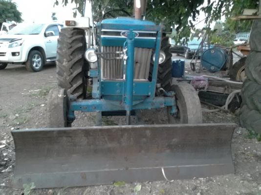 ขายด่วนครับ รถไถฟอร์ด 6600 เครื่อง T3 พร้อม อุปกรณ์ ผานดันหน้า และ ผาน 3 รถพร้อมใช้ เอกสาร เล่มทะเบียน ครับ
