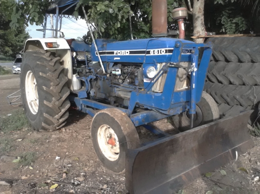 ขายด่วนครับ รถไถฟอร์ด 6600 เครื่อง T3 พร้อม อุปกรณ์ ผานดันหน้า และ ผาน 3 รถพร้อมใช้ เอกสาร เล่มทะเบียน ครับ