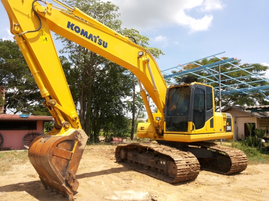 รถสวยKOMATSU  PC200-8  5800ชม.