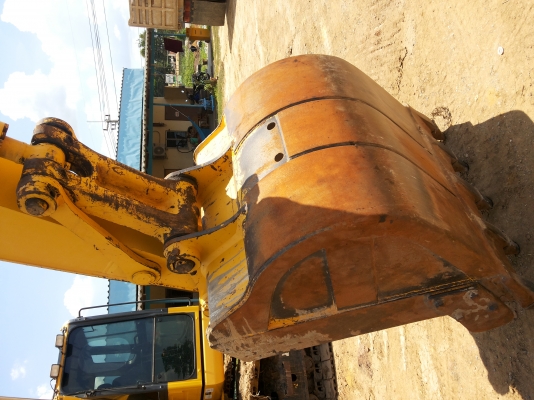 รถสวยKOMATSU  PC200-8  5800ชม.