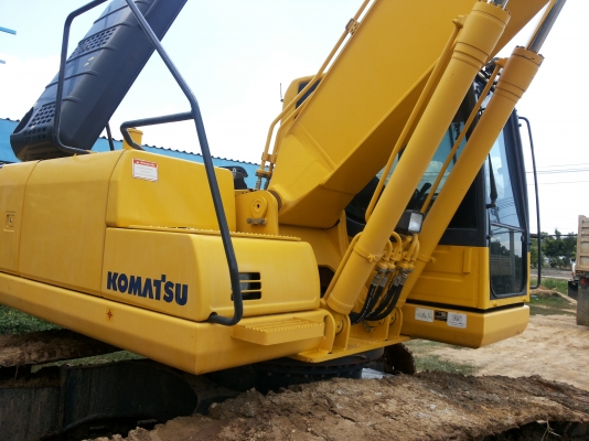 รถสวยKOMATSU  PC200-8  5800ชม.