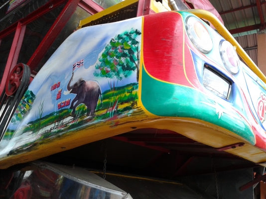 ขายหน้ากากหน้า - หลังไฟออติส ของจ้างช้างปี55