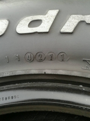 ขายยาง BF ALL 265/75R16 ปลายปี 11 ครับ ขายยาง BF ALL 265/75R16 ปลายปี 11 ครับ