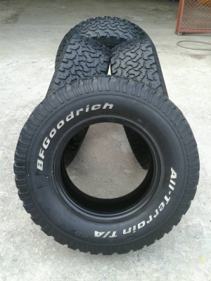ขายยาง BF ALL 265/75R16 ปลายปี 11 ครับ