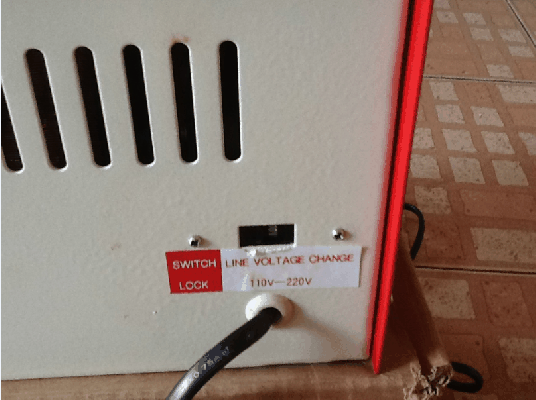 ขายหม้อแปลง-รักษาระดับแรงดันไฟ(AC. AUTOMATIC VOLTAGE REGULATOR) TAKAMURA SVC-500N INPUT 100V-220V OUTPUT 110-220Vของใหม่คับ.