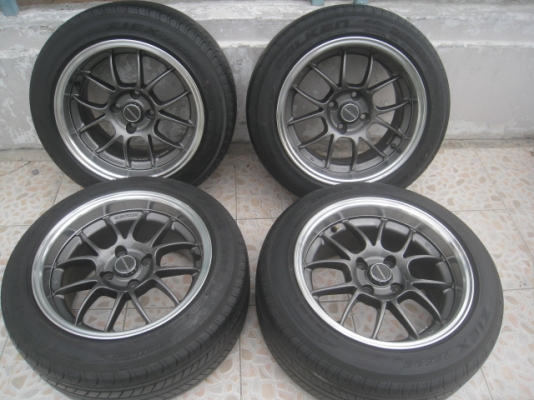 ขายล้อแม็กมือ 2 สภาพใหม่ 949 racing 15"x8" พร้อมยางปี12  สนใจติดต่อเล็กคลองสามครับ 081-3747940